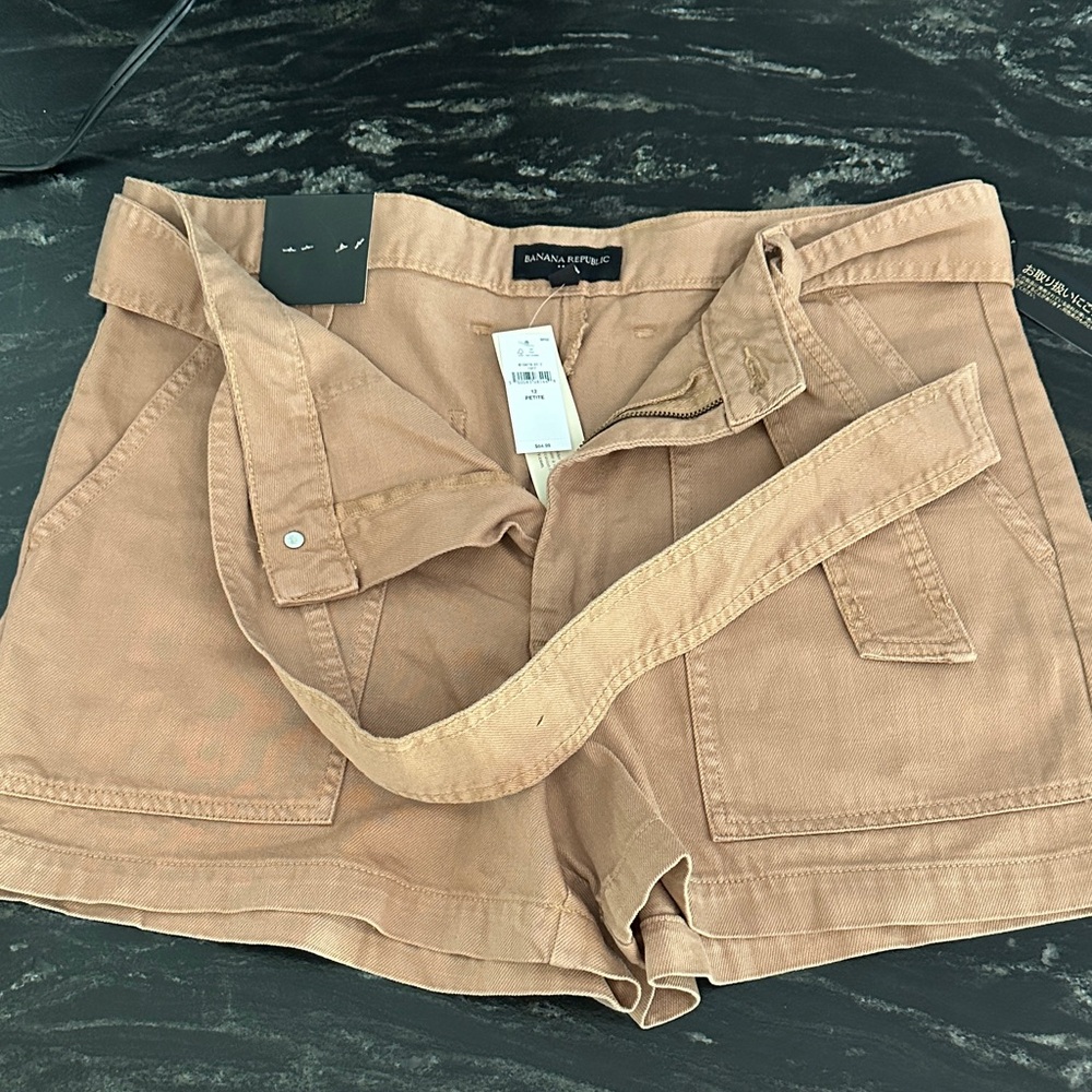 Banana Republic Women's Brown Cargo Shorts